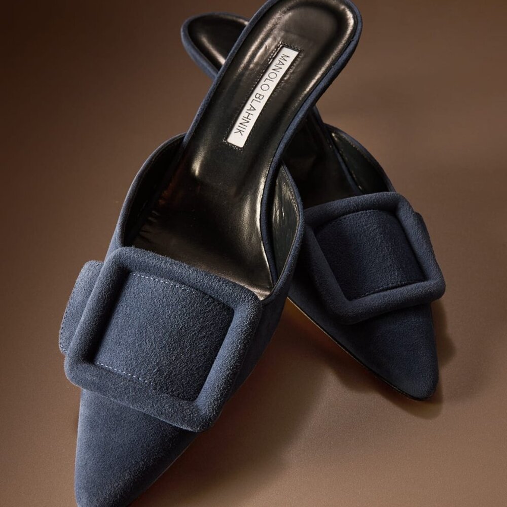 Manolo Blahnik Maysale Suede Buckle Mules Size 35 - Excellent Condition